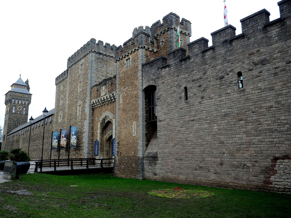 CARDIFF WEEKEND BREAK & ST FAGANS