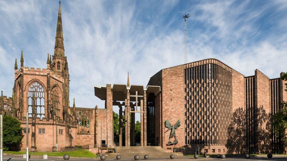 LICHFIELD, COVENTRY & BIRMINGHAM WEEKEND BREAK