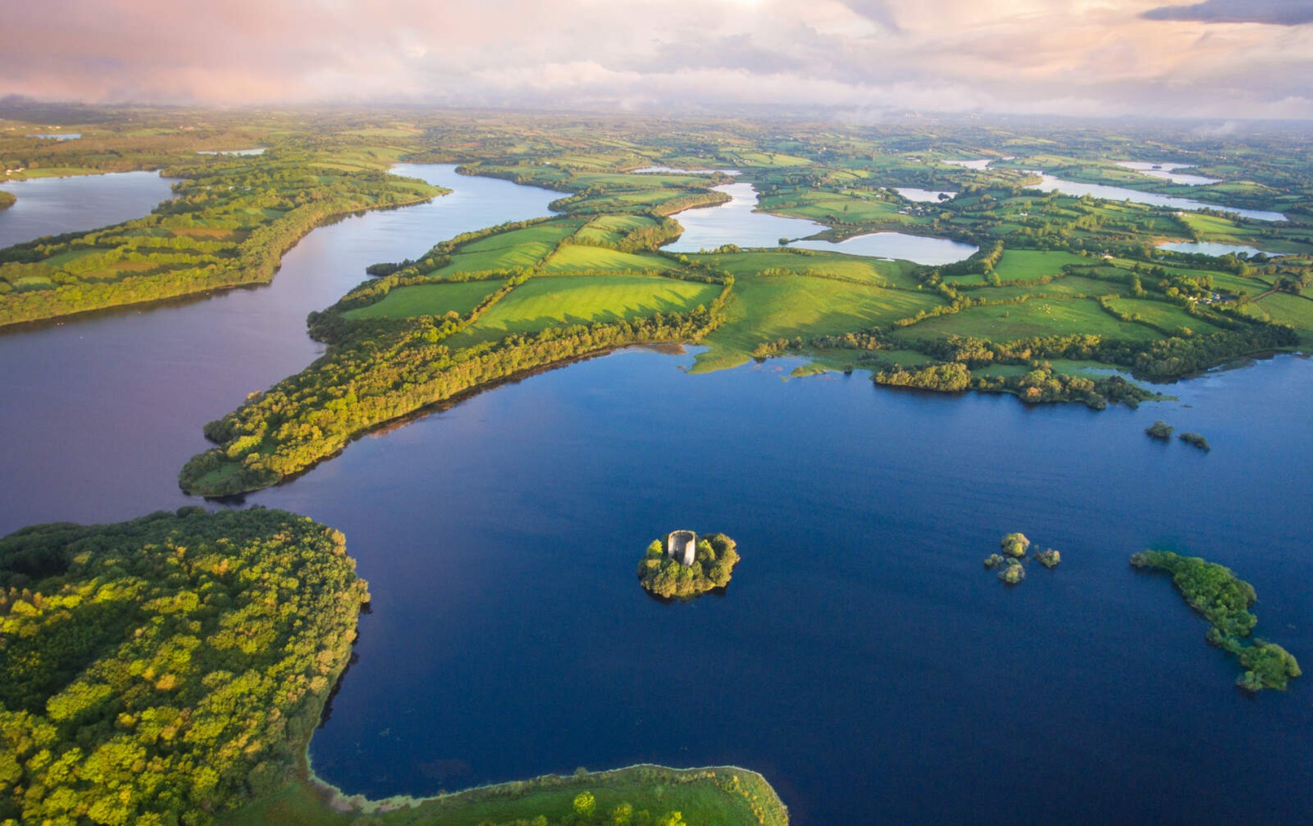 IRELAND’S HIDDEN HEARTLANDS