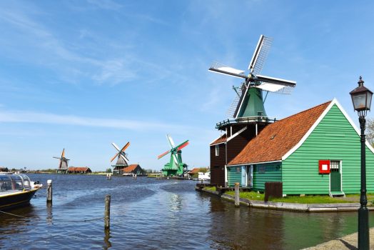 HOLLAND’S HIDDEN GEMS – ZAANSE SCHANS, VOLENDAM, HET LOO, THE HAGUE & DELFT